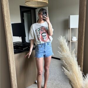 Urban Outfitters cream tee shirt. Fits like an XL.